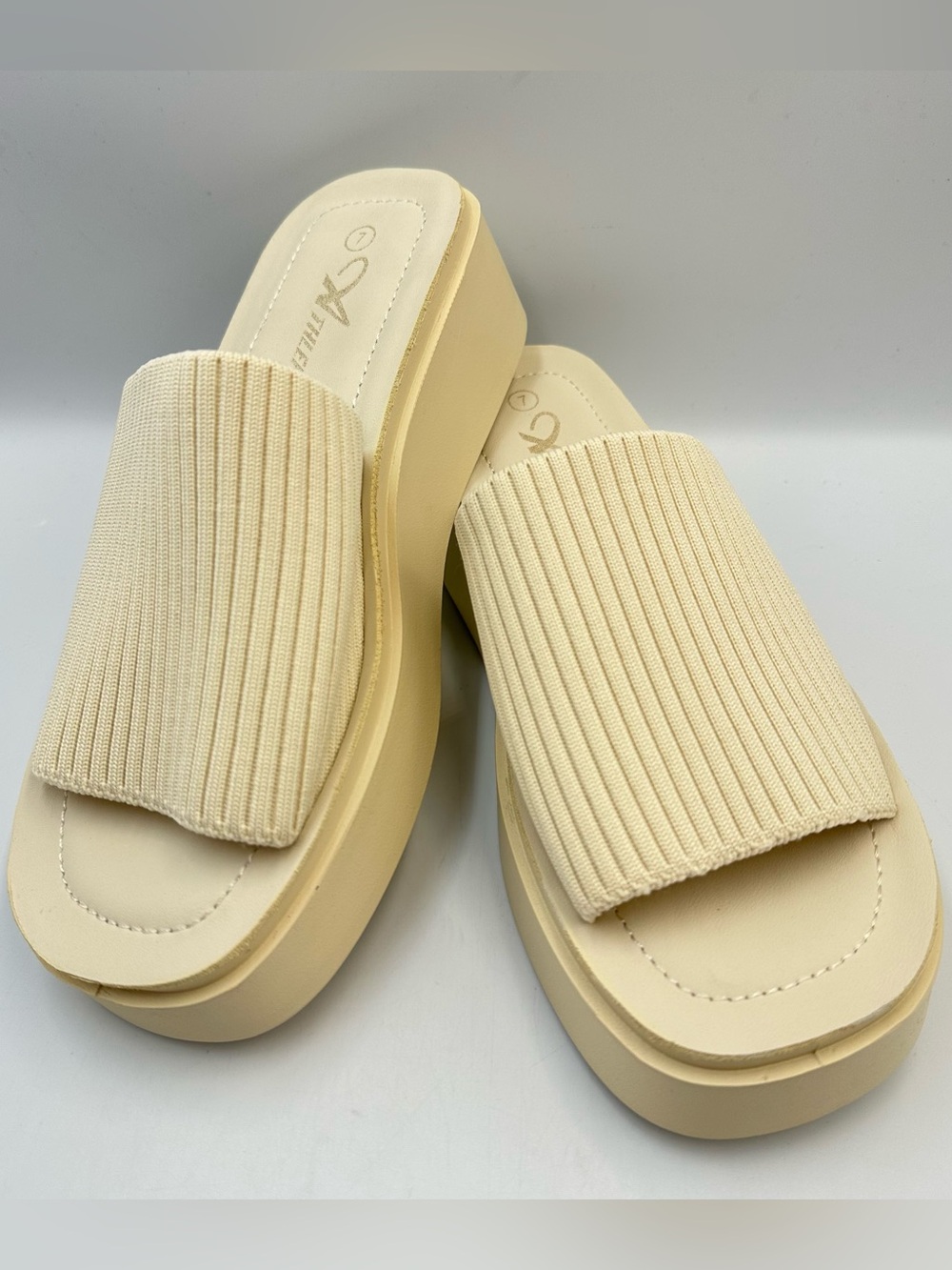 Athlefit Ivory Slide Sandal Wedge Platform Womens 7 Lightweight Fabric Strap